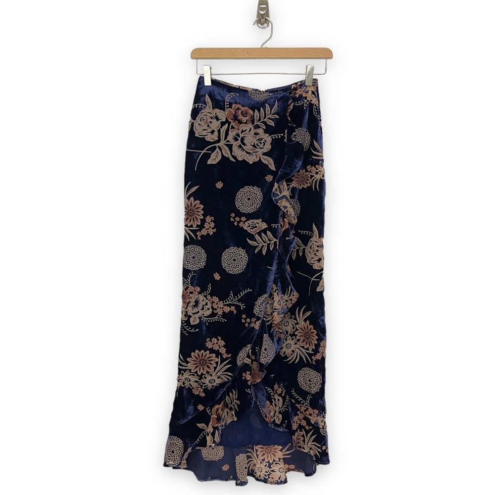 House of Harlow 1960 x Revolve- Ferris Blue Velvet & Pink Floral Midi Sk…